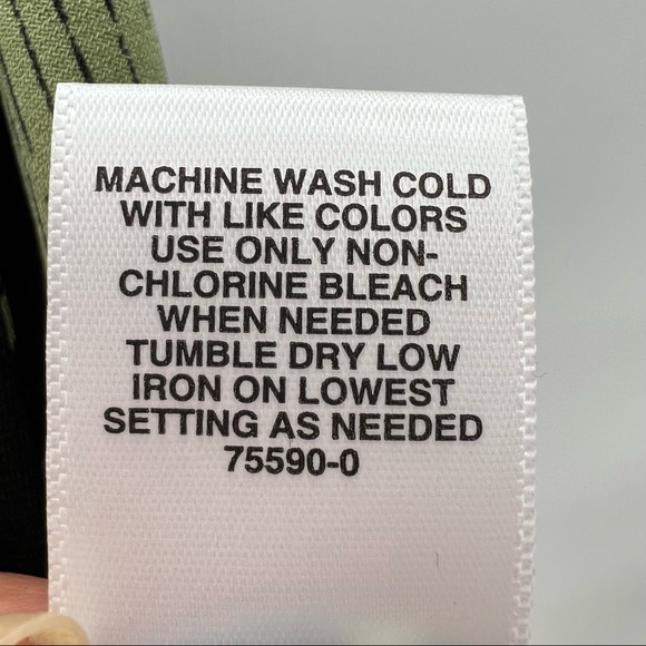 Liz Claiborne floral sleeveless ladies top size M - Picture 9 of 9